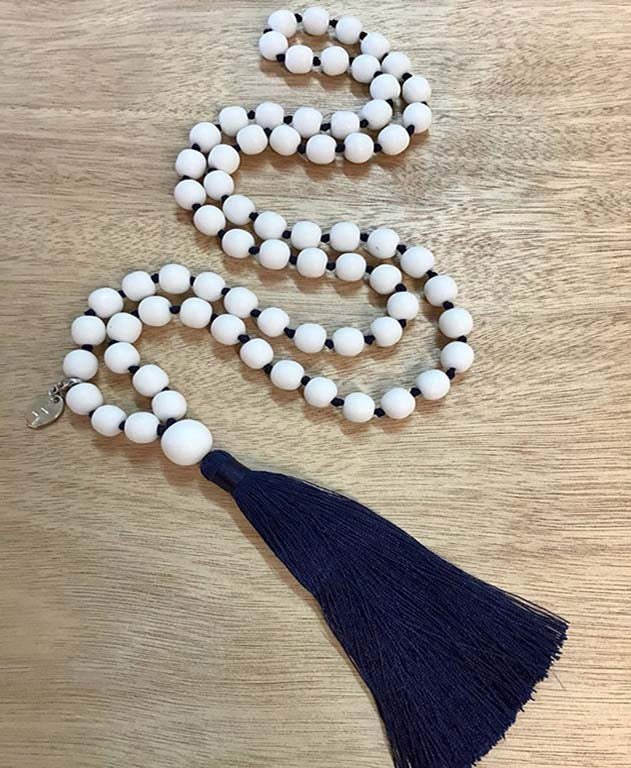 MinT Sorbet Tassel Necklace - Navy/White