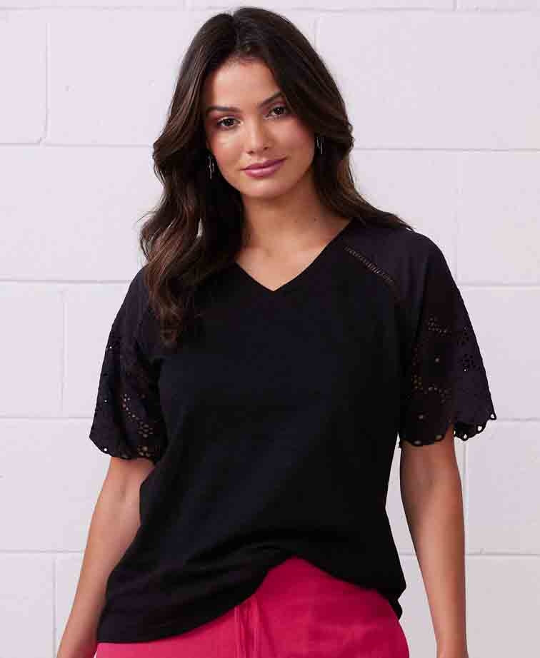 Newport Tee Juniper - Black