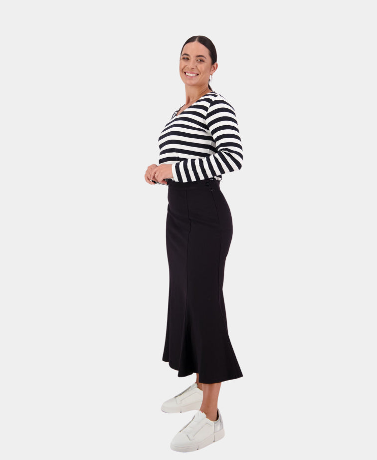 Vassalli Skirt Fluted Mid Length - Black