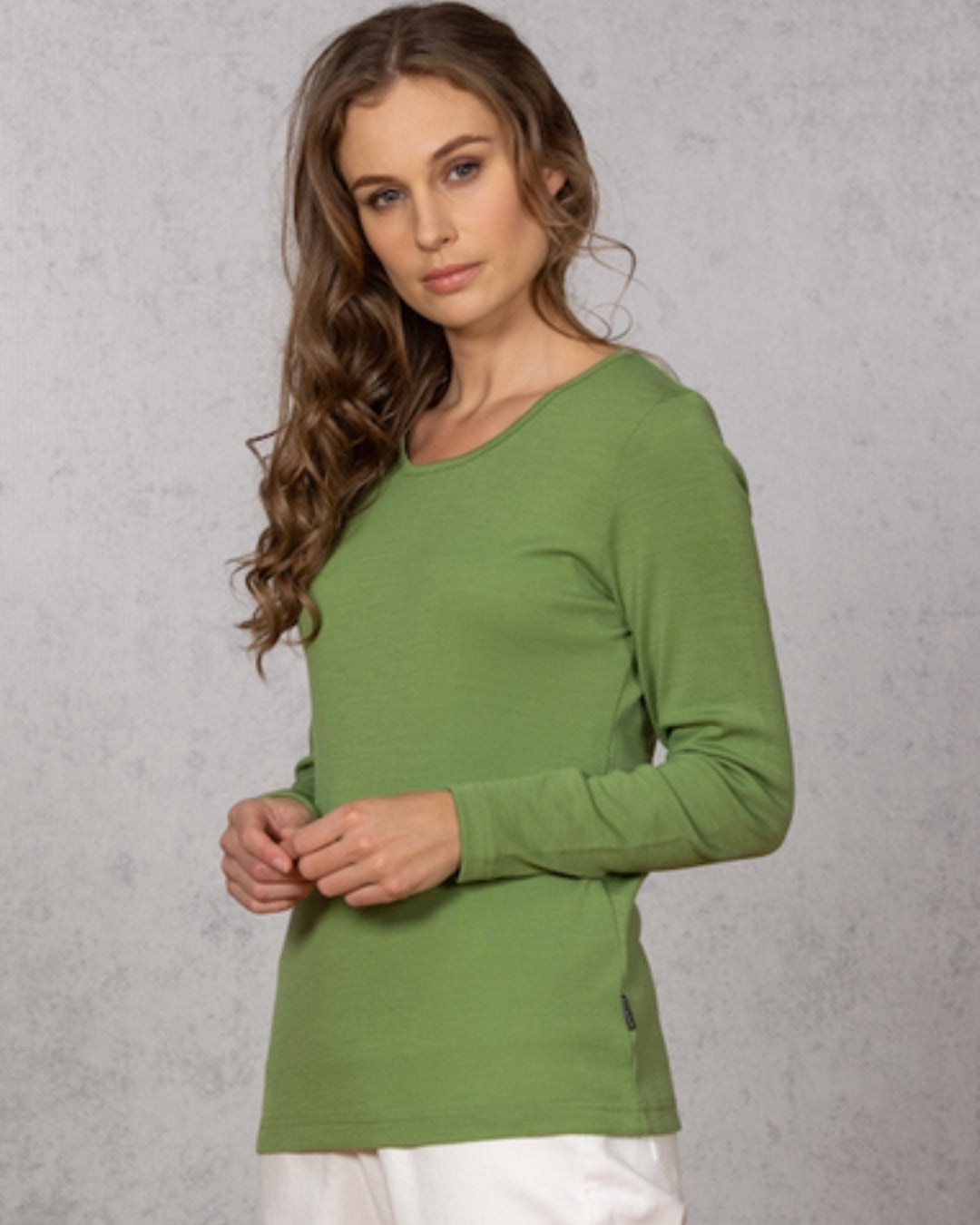 Bay Road Merino Womens Crew - Kelly
