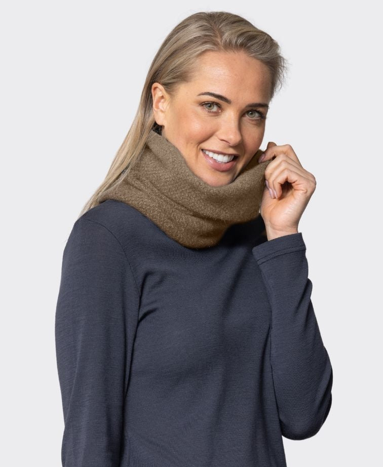 Noble Wilde Moss Neck Warmer - Latte