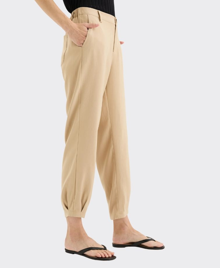 Yarra Trail Pant Desert Tuck Hem - Cedar