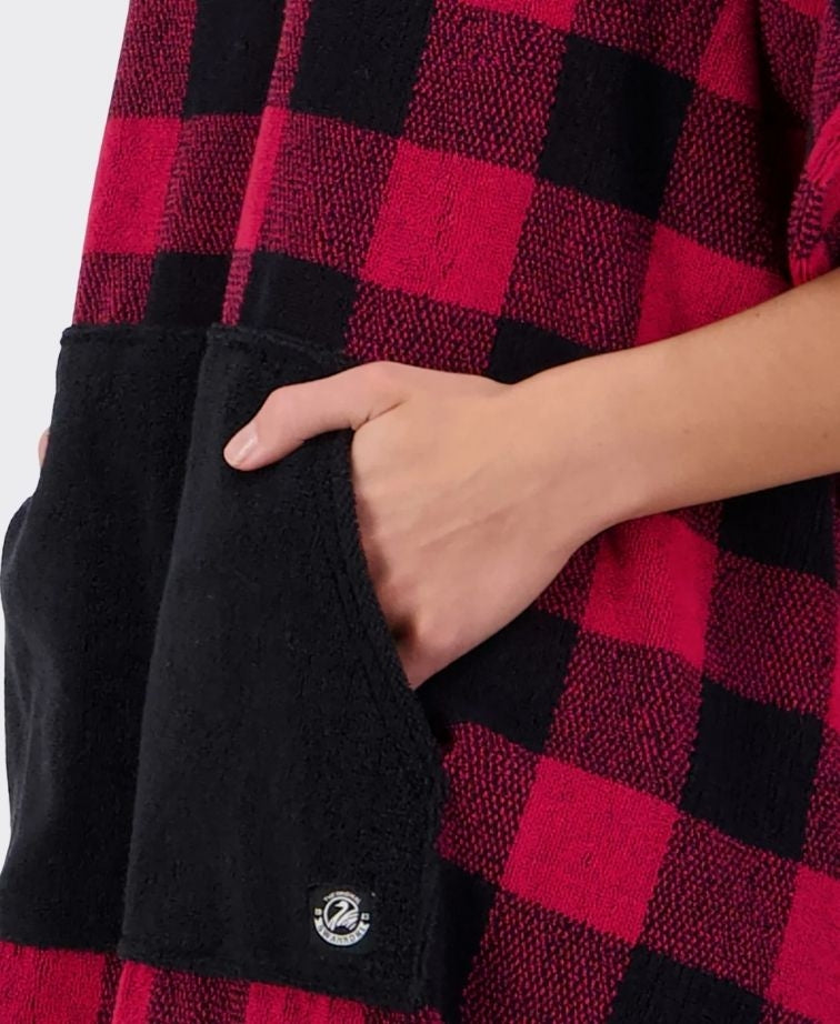 Swanndri Sumner V3 Adult Hooded Towel - Red/Blk Check