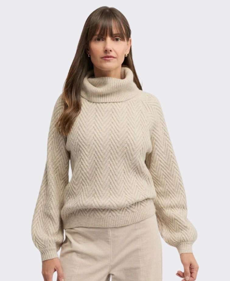 Yarra Trail Knit Hudson Raglan Zig Zag - Almond
