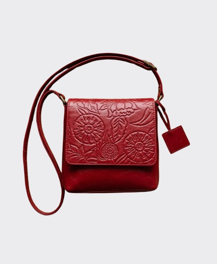 Satch Flat Cube Emboss Flap - Lipstick