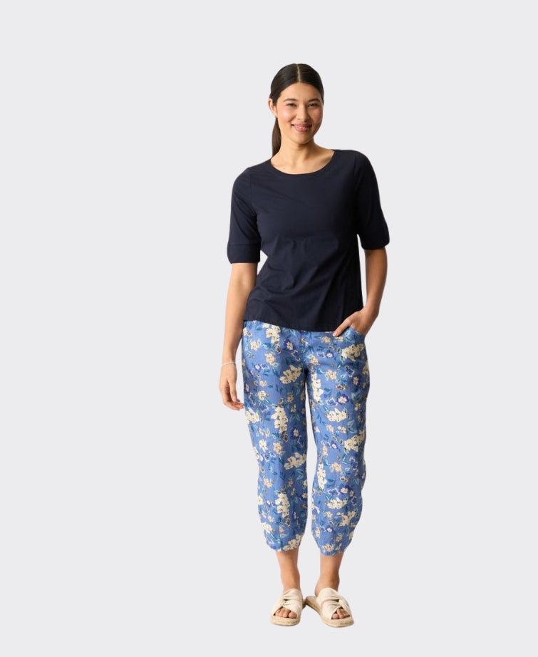 Esplanade Top Wide Neck Elbow Sleeve