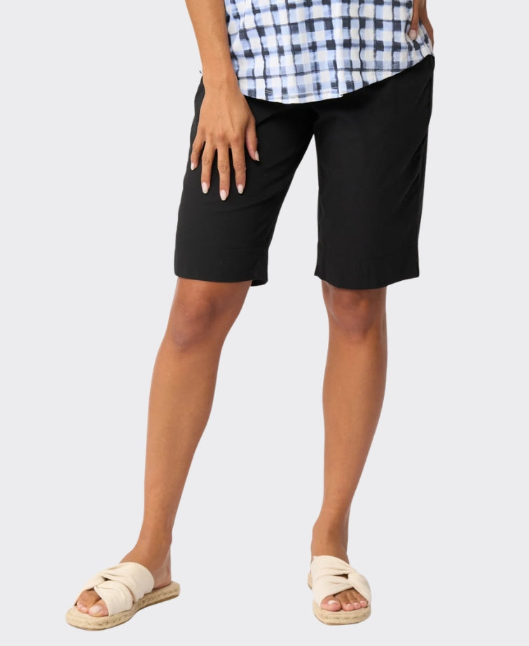 Esplanade Shorts Tee-Rific