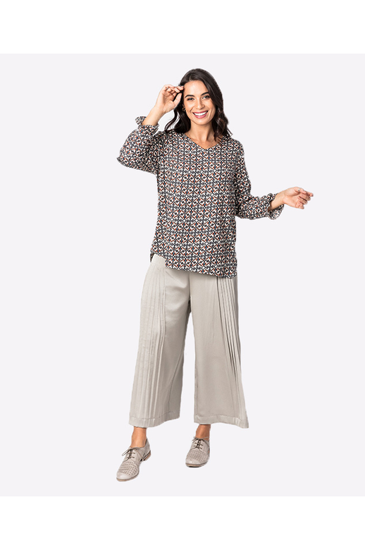 Democracy Top Flower Frill