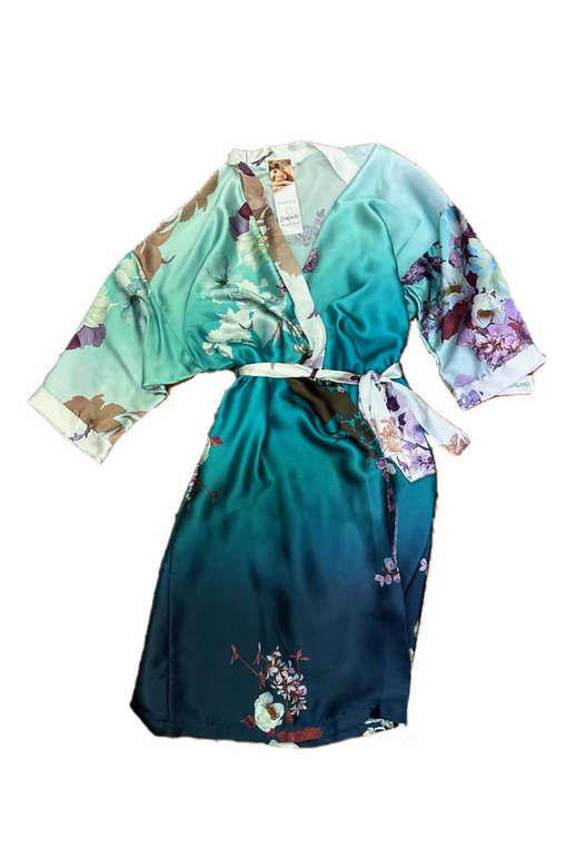 Essence Robe Satin Print BrandsLadies Yarntons New Zealand’s