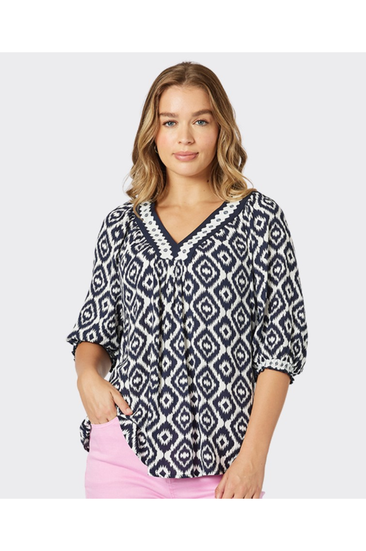 Threadz Top Diamonds Are Forever Neck Trim